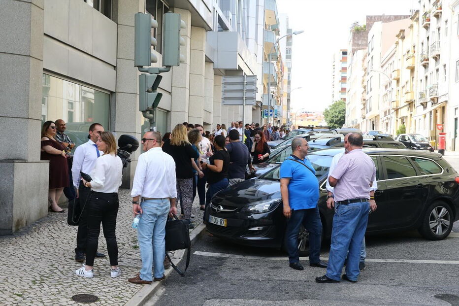 Paco suspeito na Avenida de Berna