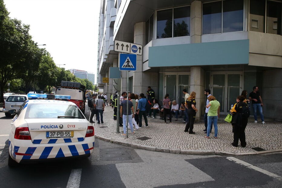 Paco suspeito na Avenida de Berna
