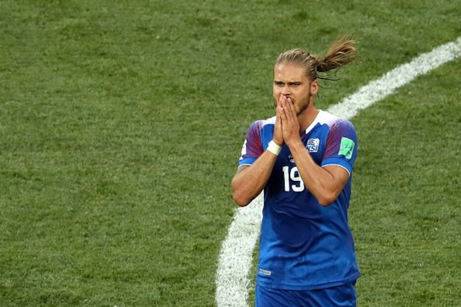 Nigéria derrota Islândia por 2-0