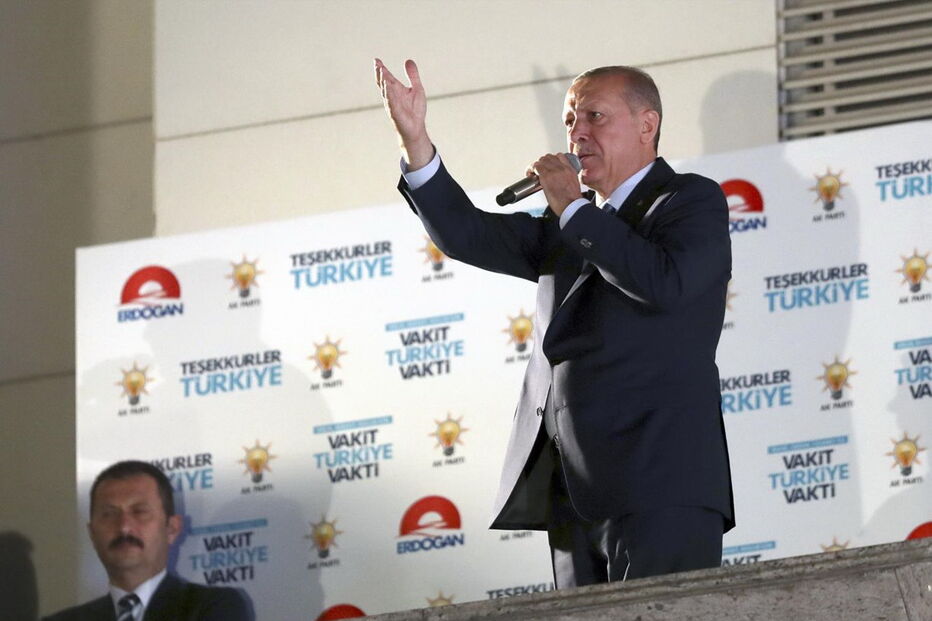 Erdogan celebra vitória nas eleições turcas de 2018