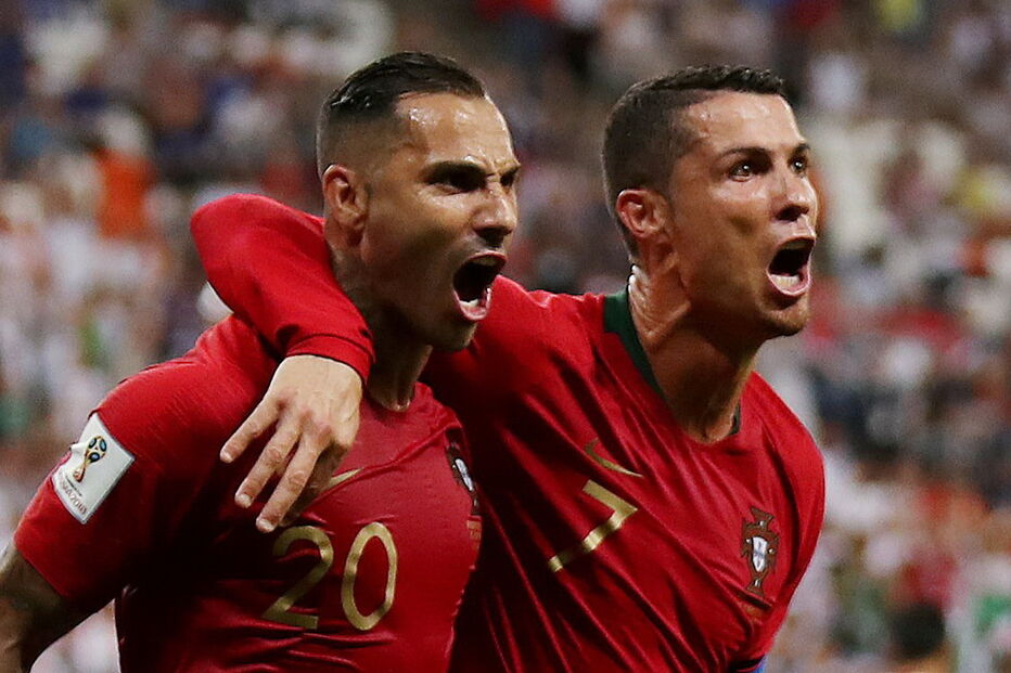 Quaresma e Ronaldo celebram golo