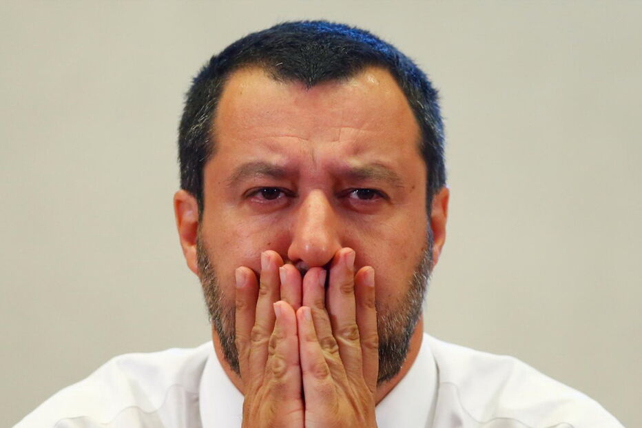 Ministro italiano quer centros de migrantes na Líbia