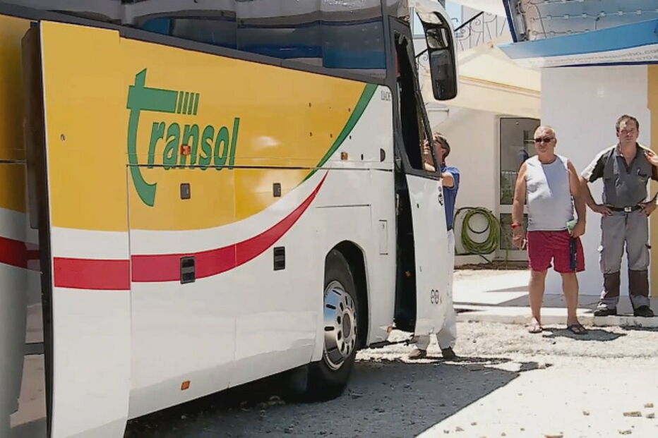 Acidente com autocarro em Albufeira