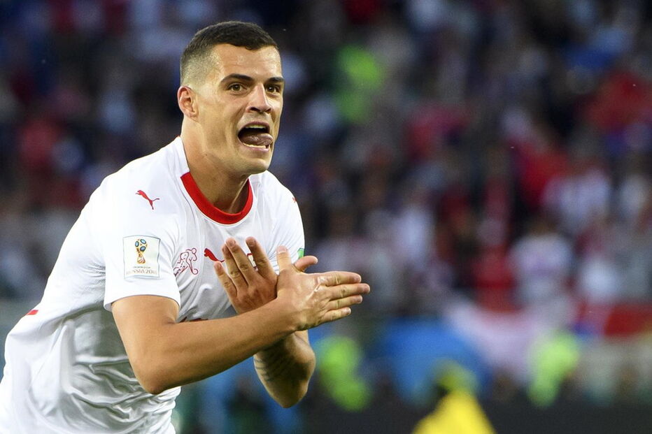 Xhaka celebrou golo suíço à Sérvia com símbolo do Kosovo