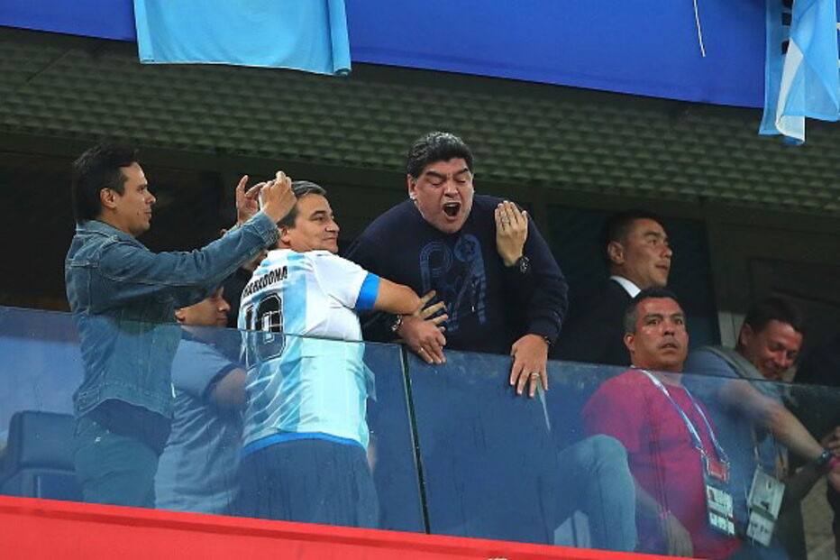 Maradona sentiu todas as emoções do jogo da Argentina frente à Nigéria