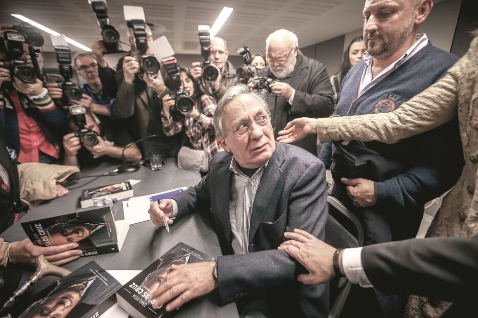 Carlos Cruz vê o tribunal dar-lhe razão em um dos cinco pontos do recurso. Decisão do Tribunal Europeu não obriga a repetição de julgamento, nem defende inocência do ex-apresentador de TV    