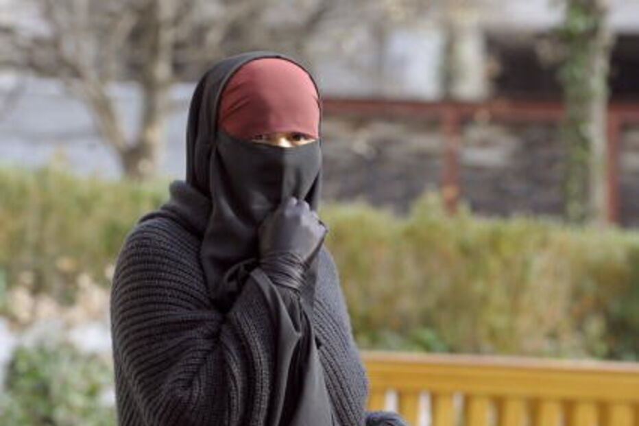 Burca proibida na Holanda