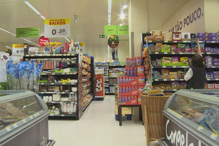 DECO, supermercados, poupança