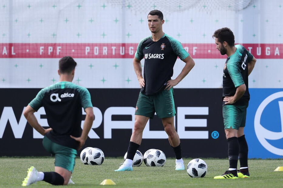 Cristiano Ronaldo super concentrado no treino
