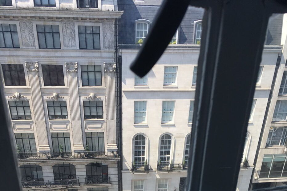 Carro suspeito em Londres 