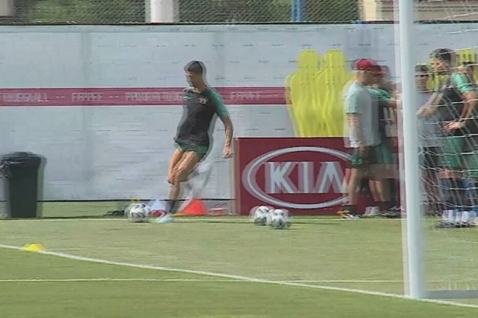 Ronaldo marca golo 'imposível no treino da Seleção