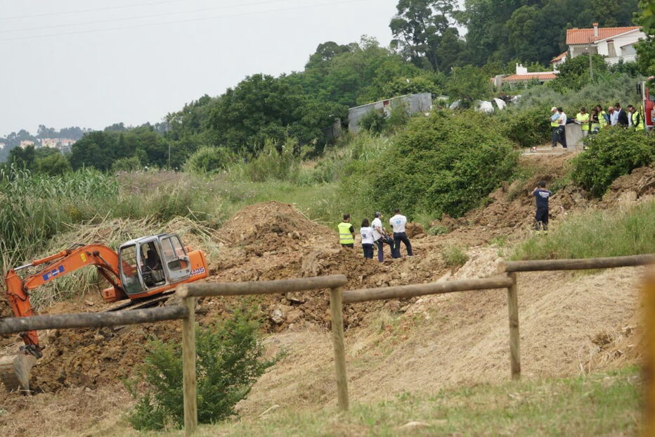 Homem de 44 anos morre soterrado em Leiria