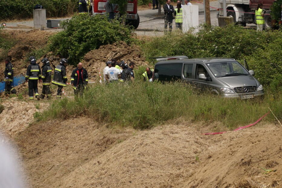 Homem de 44 anos morre soterrado em Leiria