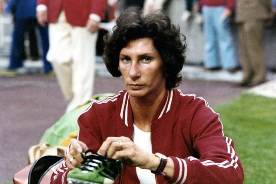 Morreu velocista Irena Szewinska