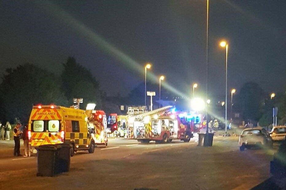 Acidente em Leeds com carro da Uber mata quatro jovens