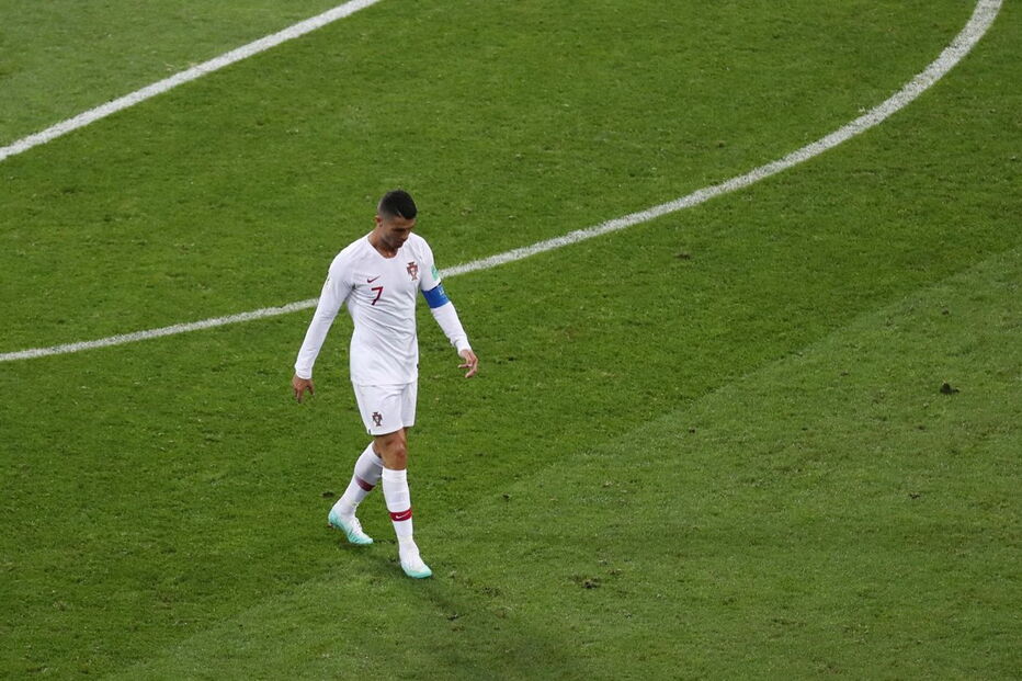 Ronaldo desolado com o golo do Uruguai