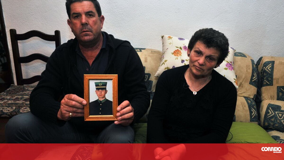 Família de GNR morto a tiro na Quinta do Conde continua à espera de promessas feitas Portugal