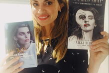 Mulher abusada sexualmente pela mãe torna-se viciada em sexo