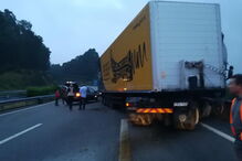 A3 reaberta após acidente com camião em Braga