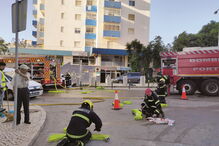 Incêndio obriga a retirar pessoas de prédio em Portimão