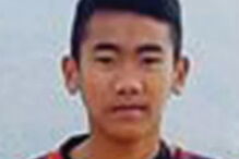 Prajak Sutham, de 14 anos, é conhecido por Note. Joga futebol há dois anos