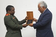 António Costa termina visita a Moçambique e admite já ter saudades