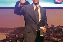 Obama leva nove mil euros por minuto em evento que parou o Porto