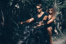 Alexey Lyah e Megan Scraper