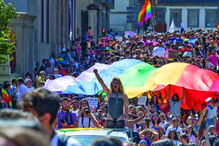 Marcha pelo orgulho LGBT decorreu na Baixa da cidade do Porto