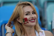 Adeptas deslumbram nas bancadas do Mundial