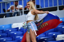 Adeptas deslumbram nas bancadas do Mundial