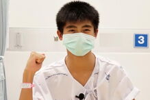 Jovens que estiveram presos em gruta na Tailândia estão hospitalizados