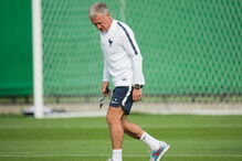 Didier Deschamps num dos treinos para o Mundial