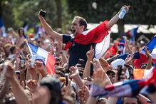 Franceses celebram vitória 