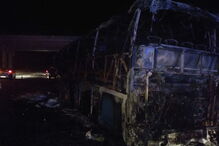 Autocarro ardeu na A4