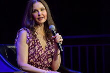 Ashley Judd acusou o produtor Harvey Weinstein de assédio sexual