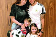 Salvio com a mulher e os dois filhos