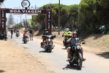 Motociclistas na concentração motard em Faro