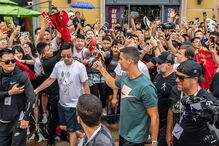 Ronaldo tem atraído milhares de fãs em digressão pela China