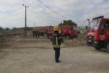 Incêndio faz sete desalojados e queima três viaturas em bairro de Loures