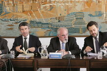 Vieira da Silva (ao centro