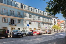 O prédio de Ricardo Robles em Alfama