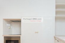 O prédio de Ricardo Robles em Alfama