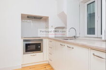 O prédio de Ricardo Robles em Alfama