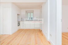 O prédio de Ricardo Robles em Alfama