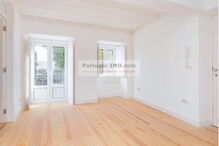 O prédio de Ricardo Robles em Alfama