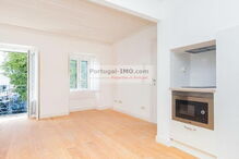 O prédio de Ricardo Robles em Alfama