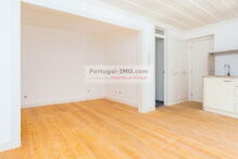 O prédio de Ricardo Robles em Alfama