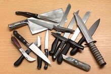 Adolescentes russas são acusadas da morte do pai “chefe da máfia”, em Moscovo.