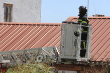 Incêndio em prédio devoluto na zona da Penha de França em Lisboa